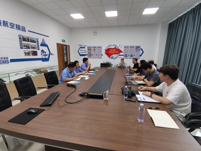 創(chuàng)新中心與企業(yè)簽訂智能化技術(shù)改造咨詢(xún)?cè)\斷服務(wù)協(xié)議，共促企業(yè)技術(shù)升級(jí)